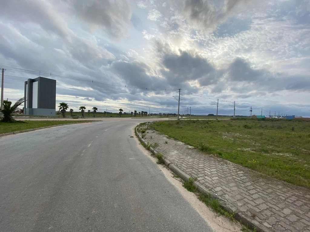 Terreno comercial no Loteamento Danúbio