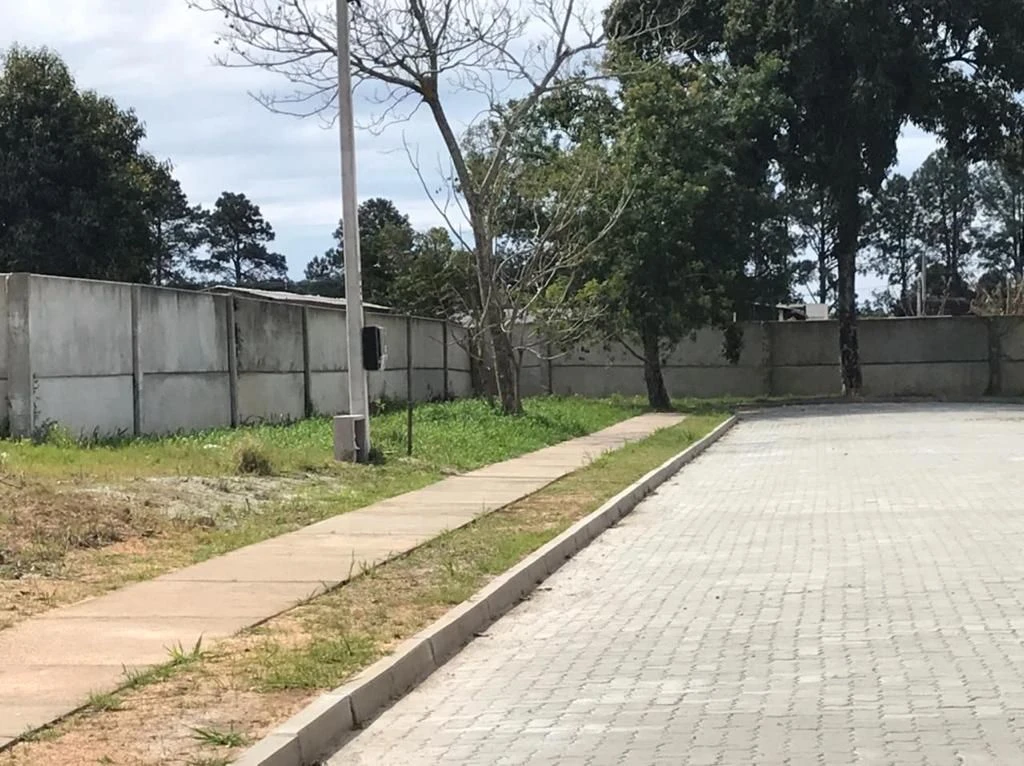 Terreno esquina no Loteamento Reserva Assunção, no Laranjal