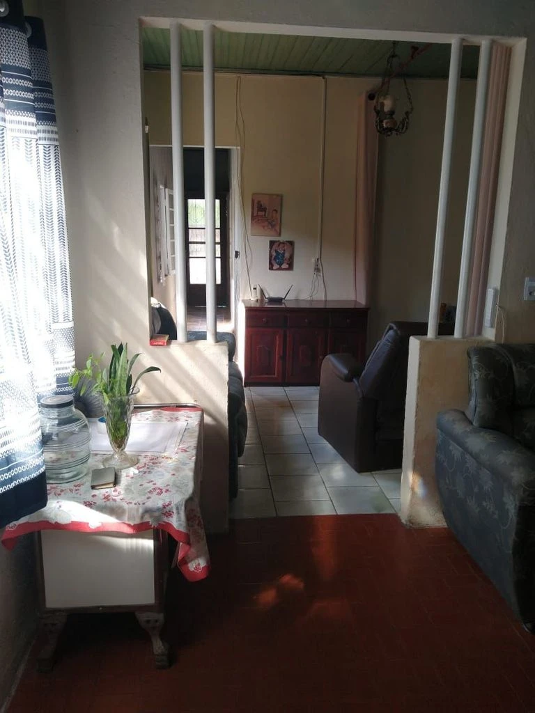 Casa nas Três Vendas, a 800m da Av. Fernando Osório